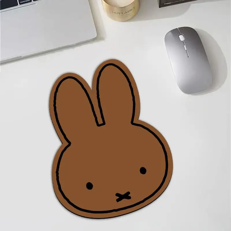 Kawaii Miffy Konijnvormige Mui - Office Furniture Brands recensie en prijs